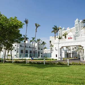 *** Hotel Riu Emerald Bay Mexico